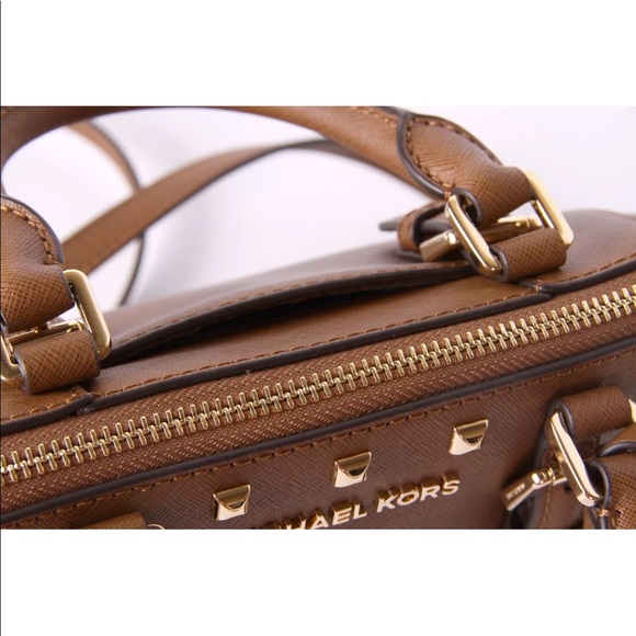 Michael kors medium studded Ciara crossbody bag - Picture 7 of 8